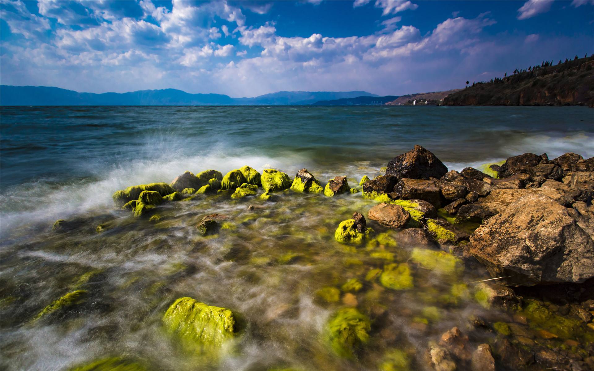 一月份的天氣適合去云南旅游嗎